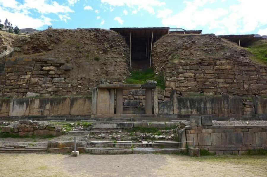 From Huaraz: Chavín de Huantar & Chavín Museum Day Trip - Lunch in Chavín and the private option