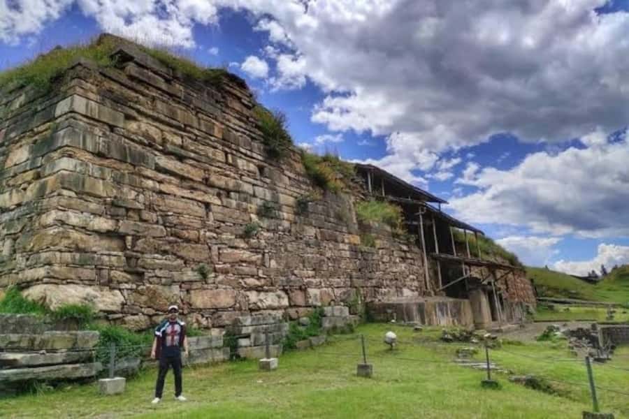 From Huaraz: Tour to Archeological Complex of Chavin - Leaving Huaraz for Qerococha Lagoon