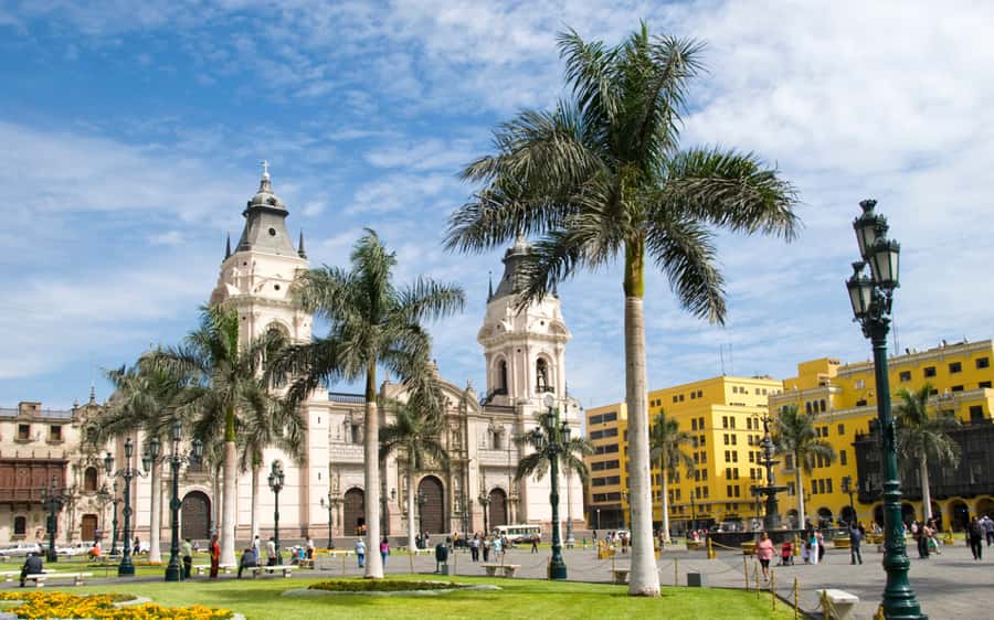 From Lima: City Tour with Catacombs & Pachacamac Inka Ruins - Starting with Plaza San Martín