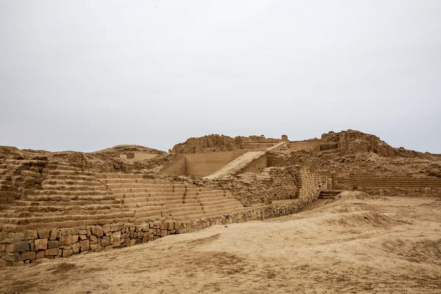 From Lima: Excursion to the Temple of Pachacamac - The murals are the detail worth seeking