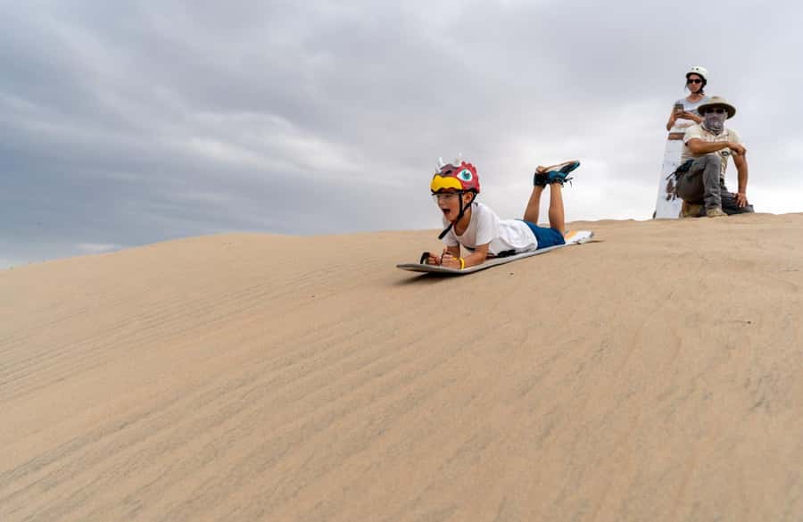 From Lima: Full Day Tour (Paracas + Huacachina) - What to pack for the coast and dunes