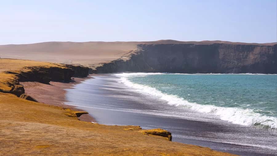 From Paracas: Paracas National Reserve Private Tour - The former Cathedral viewpoint and the 2007 earthquake
