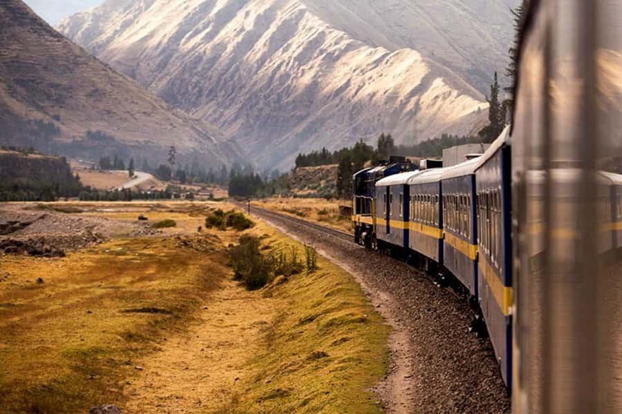 From Puno: Travel to Cusco in Titicaca Train All Inclusive - Pullman-style carriages and the observatory bar car