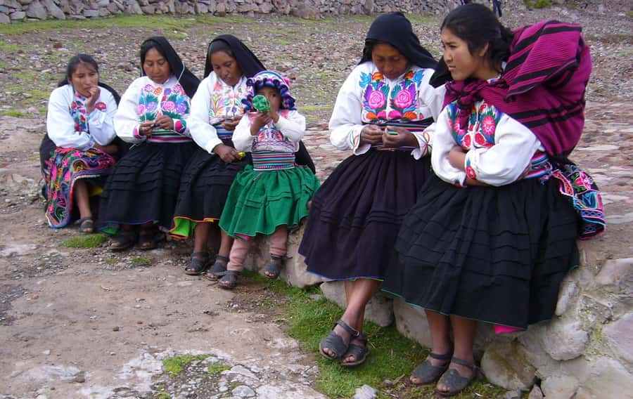 FromPuno: Uros and Amantani Islands Full-Day Tour with Lunch - Returning to Puno by boat