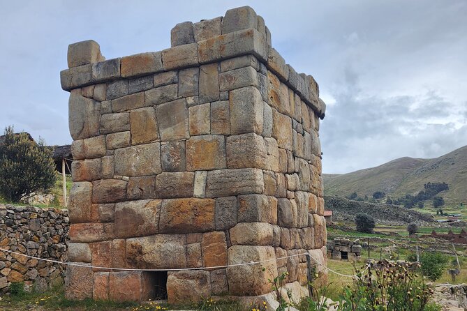 Full Day Guided Tour of the Aymara Route from Puno - Molloco’s four chullpas and the Lupaca connection