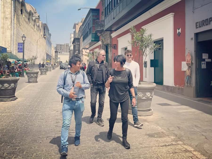Full Day Lima: Local Market+ CityTour+ Barranco & Miraflores - The walking and pace you should expect