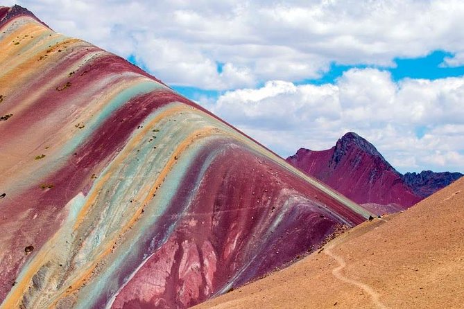 Full Day Rainbow Mountain & Red Valley View Point Tour from Cusco - Breakfast and lunch on the road