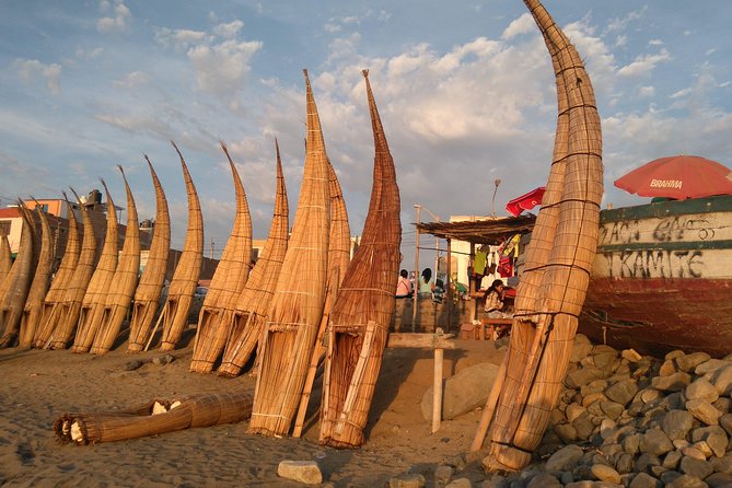 Full Day Tour Huacas, Chan Chan & Huanchaco - Trujillo - Lunch, entertainment, and the less predictable middle of the day