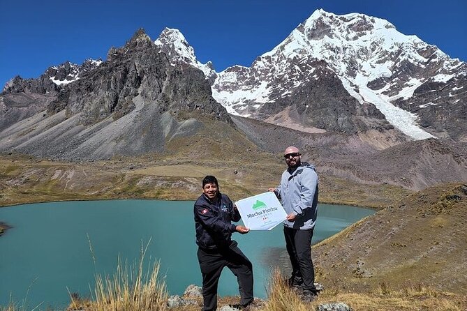 Full-Day Tour to Ausangate 7 Lakes - Horseback support for a demanding route