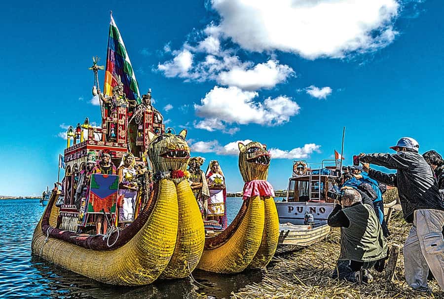 Full Day Tour to Titicaca Lake in Puno: Uros and Amantani - The Uros islands and their totora foundations