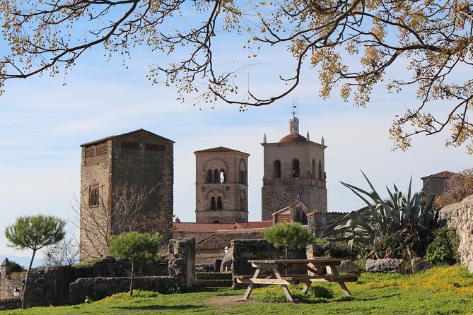 Guided Tour of Historic and Monumental Trujillo - Santa María la Mayor and the Torre Julia
