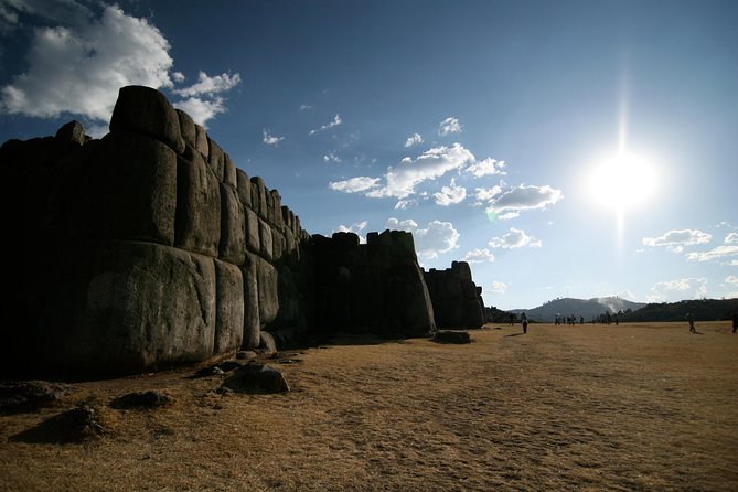 Half-Day City Tour of Cusco Including Tambomachay - Qorikancha, where Inca and Spanish architecture meet