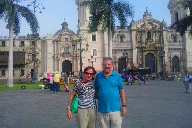 Historic Downtown, Miraflores & Catacombs Private Tour - San Isidro and El Olivar Park