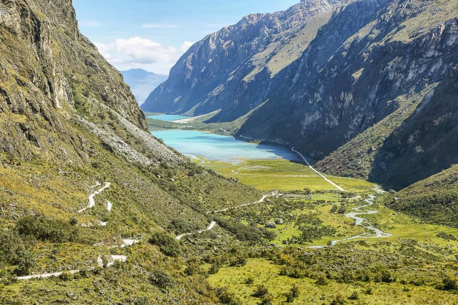 Huaraz: 3-hour Trek to Laguna 69 with Optional Lunch - The descent and return to Huaraz