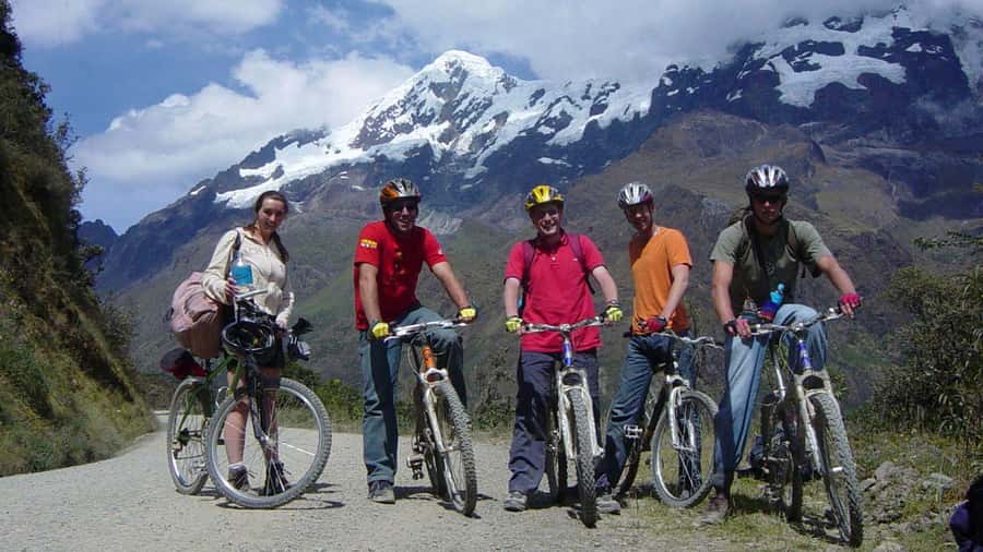 Huaraz: Bike tour | Mountain Biking in the Andes - Portada de Cojup and the heart of the ride