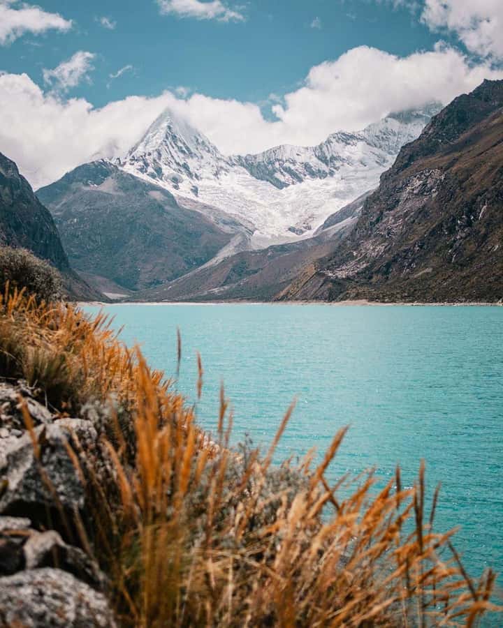 Huaraz: Laguna 69 | Cordillera Blanca | Hike to Lake 69 - Entering Huascarán National Park