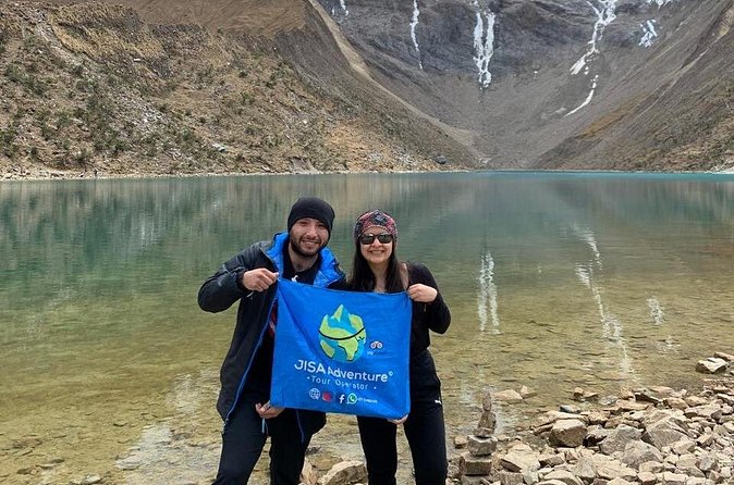 Humantay Lagoon Tour - The descent and lunch in Mollepata