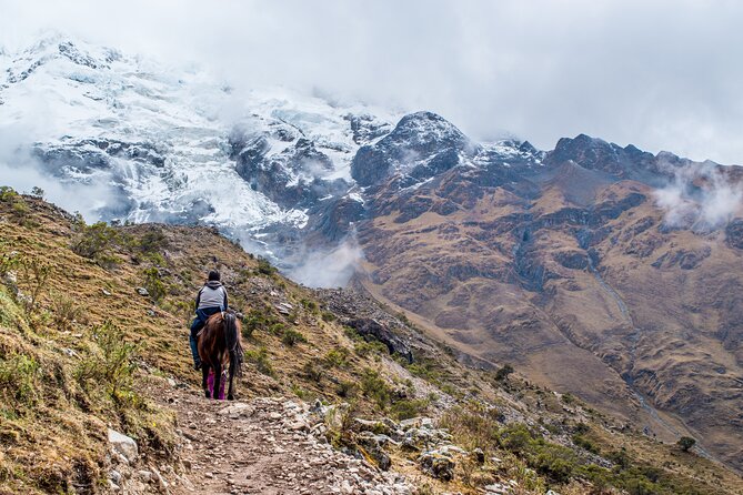 Humantay Lake Tour: Private Full-Day Tour From Cusco - Buffet lunch after the hard part