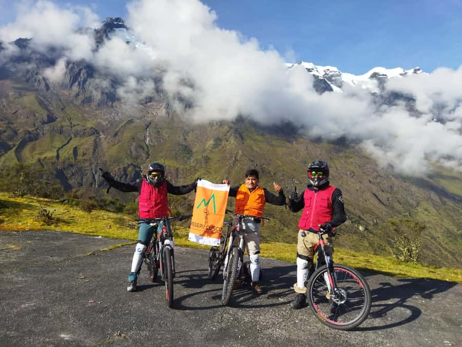 Inca Jungle Trail to Machu Picchu in 4 Days - Day 2: coffee, coca, and the walk to Santa Teresa