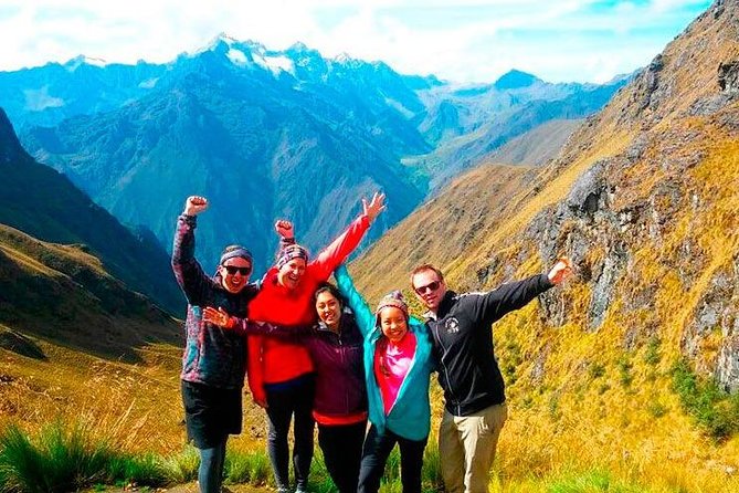 Inca Trail 4 Day Adventure to Machu Picchu with Panoramic Train - Day 1: From Cusco to Patallacta and Wayllabamba