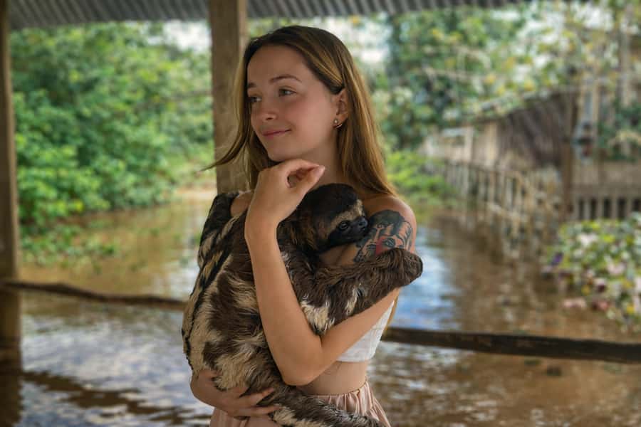 Iquitos: 6-Hour Wonderful Wildlife Guided Tour - Meeting your guide near Iquitos Boulevard