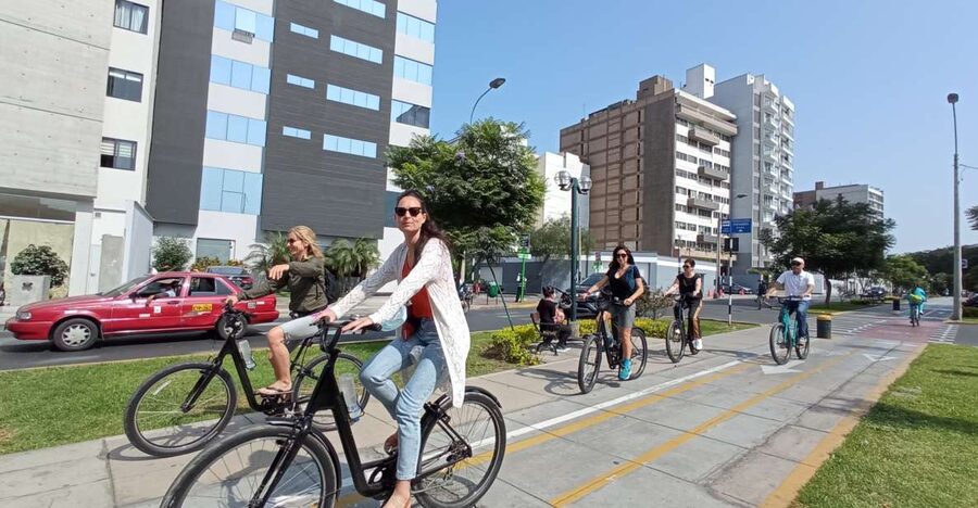 Lima Bike Tour: La Costa Verde & Jesus Statue in Chorrillos - Who will enjoy this ride most?