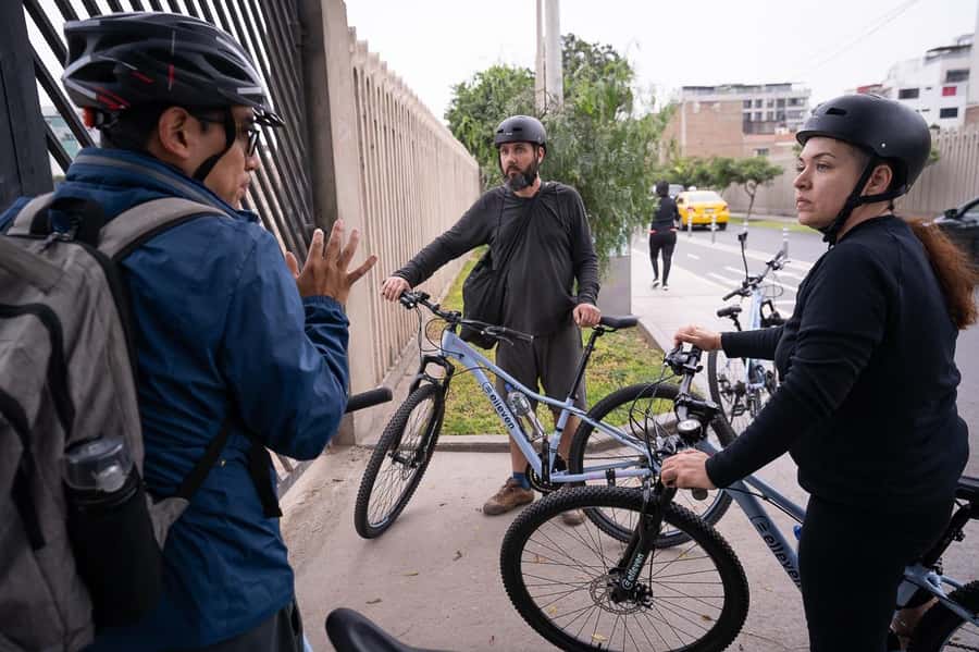 Lima: City biking - My call: book it for a broad, active Lima introduction