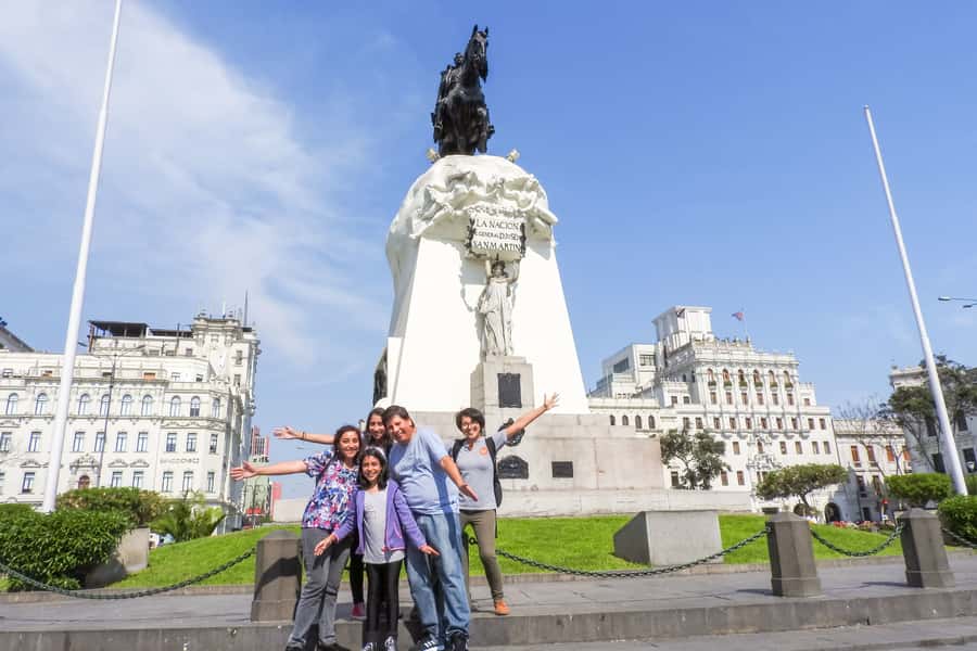 Lima: City Highlights Small Group Tour - Starting at Huaca Pucllana, Lima before Lima