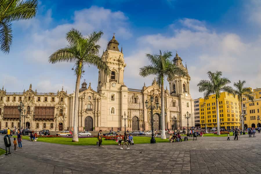 Lima: City Highlights Small Group Tour - San Martín Square and Lima’s grand public face