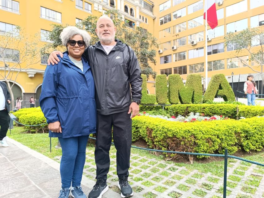 Lima: City Highlights Walking Tour & Catacombs - San Francisco Monastery and the underground catacombs