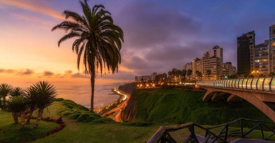 Lima: City Sightseeing Panoramic Bus Tour - Seeing Lima from the Pacific side