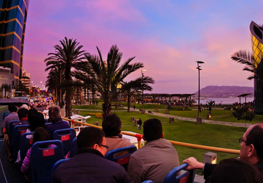 Lima : City tour 360° Panoramic bus - Sightseeing Tour - San Francisco and the underground catacombs