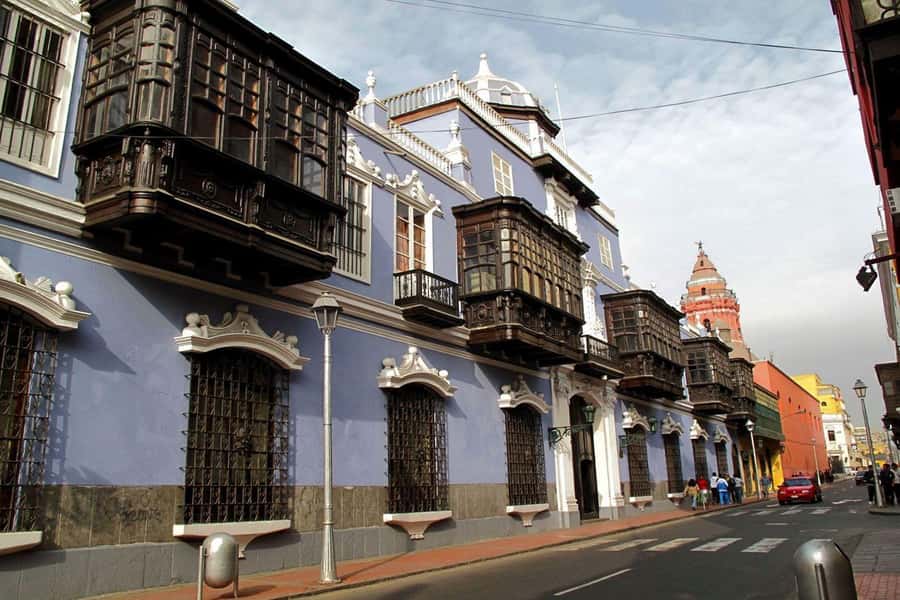 Lima : City Tour by Panoramic Bus - Walking & Catacombs - Plaza San Martín and the republican center