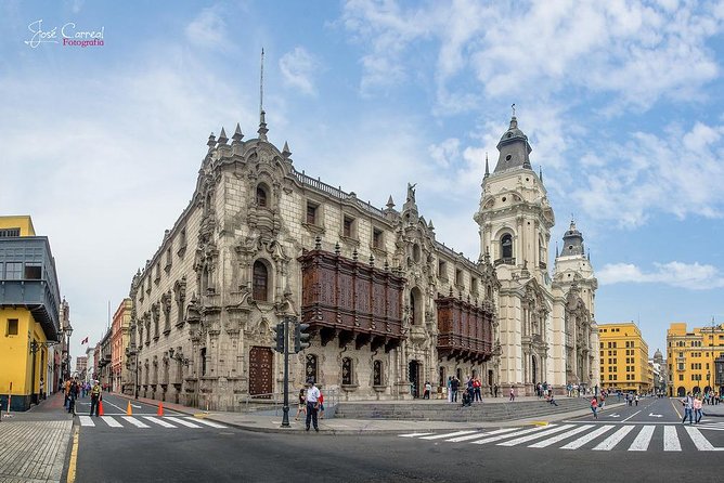 Lima City Tour. Pre-Hispanic, Colonial and Modern Tour. - Parque del Amor and the Pacific view