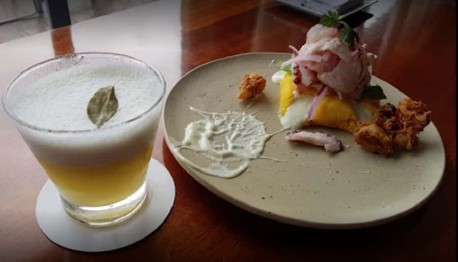 Lima: Demo Cooking Class with Lunch at Cala Restaurant - Making sense of the pisco sour
