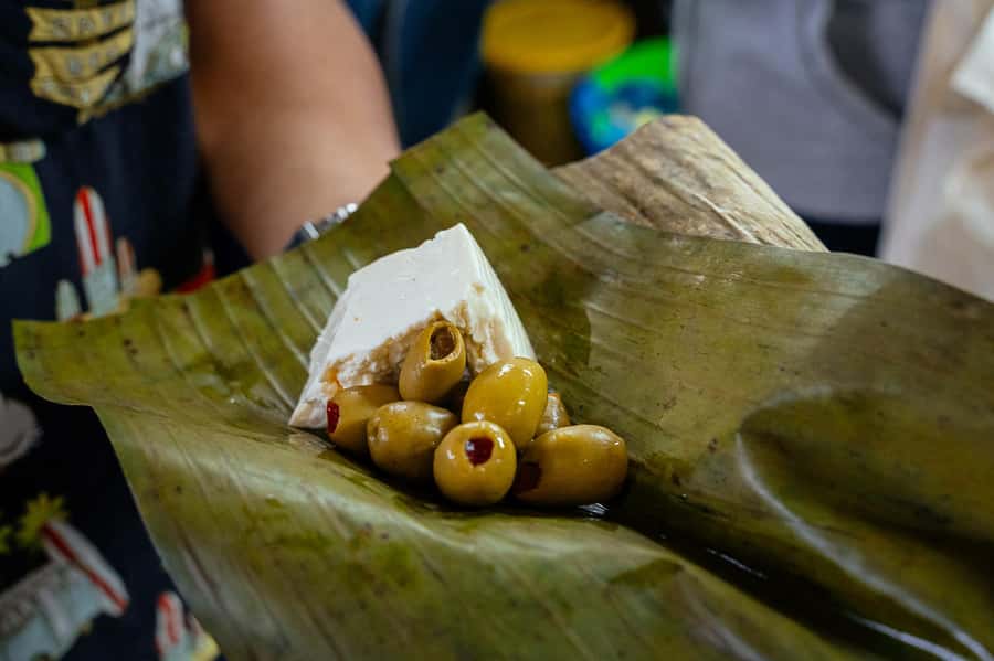 Lima: Flavors and Tradition Walking Tour with Food Tasting - The Metropolitano is part of the lesson