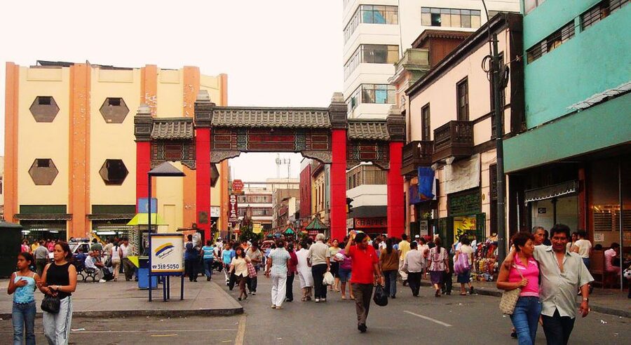 Lima: Flavors and Tradition Walking Tour with Food Tasting - San Francisco Church and the final sweets