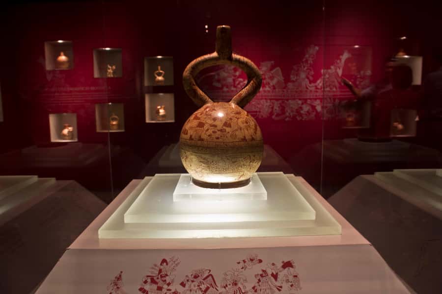 Lima: Half-Day Colonial Lima and Larco Museum Tour - Who will get the most from this tour