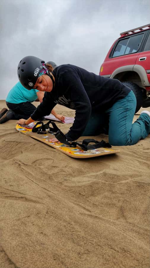 LIMA: HALF-DAY SANDBOARDING TOUR - Leaving Lima for the desert