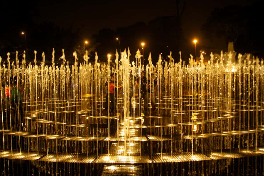 Lima: Magic Water Circuit Tour w/ Transfer & Ticket - Who will enjoy this evening most