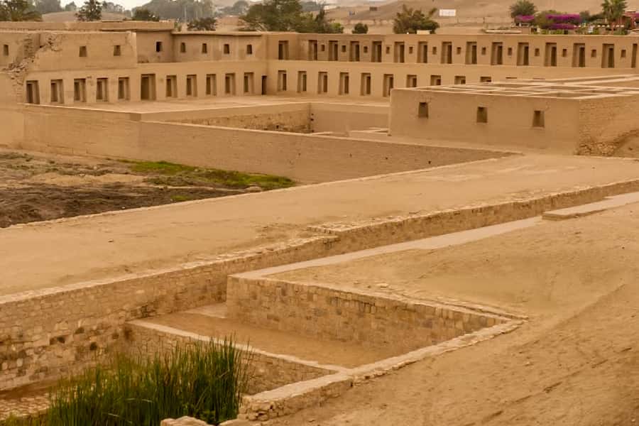 Lima: Pachacamac Ruins & Barranco Half-Day Guided Tour - The museum puts objects beside the ruins