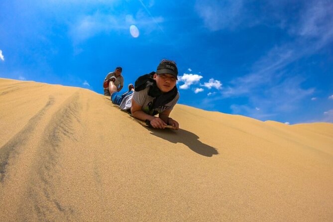 Lima : Paracas & Huacachina- Day to Islas Ballestas & Sandboard - Sandboarding on the Huacachina dunes