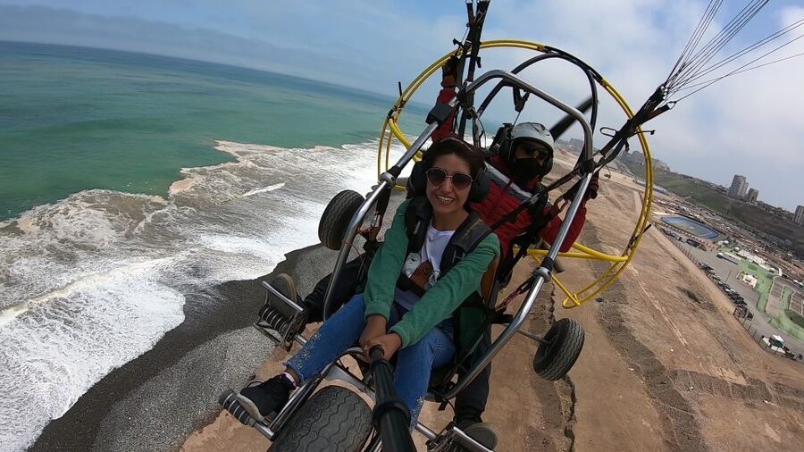 Lima: Paragliding Flight Over Costa Verde Districts - Timing, waiting, and weather
