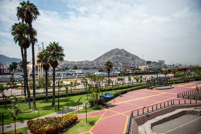 Lima Photo Day Tour - La Punta, colonial streets and ceviche