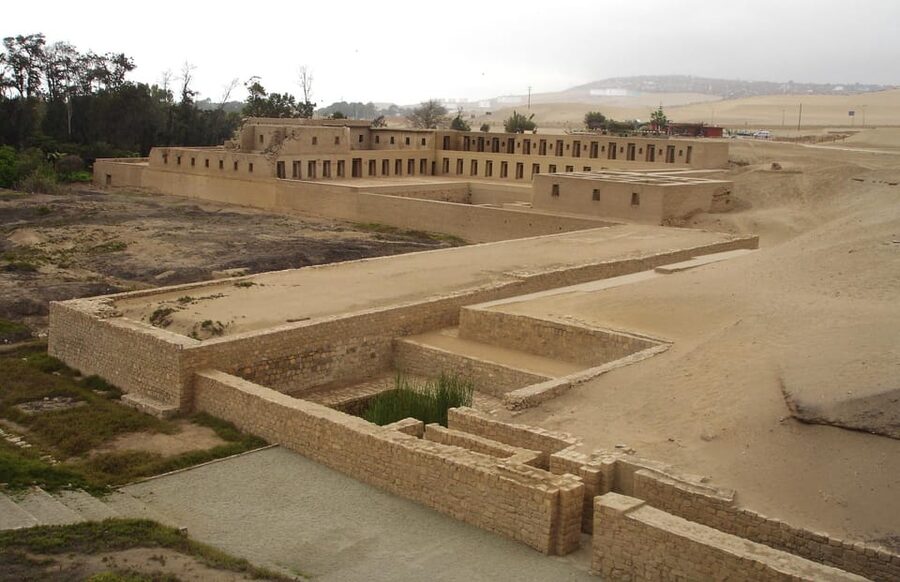 Lima: Pre-Inca Temple of Pachacamac - What the guide adds to the visit