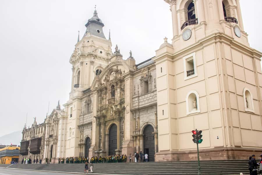 Lima: Private Classic City Tour - Walking through Plaza San Martín and Plaza Mayor