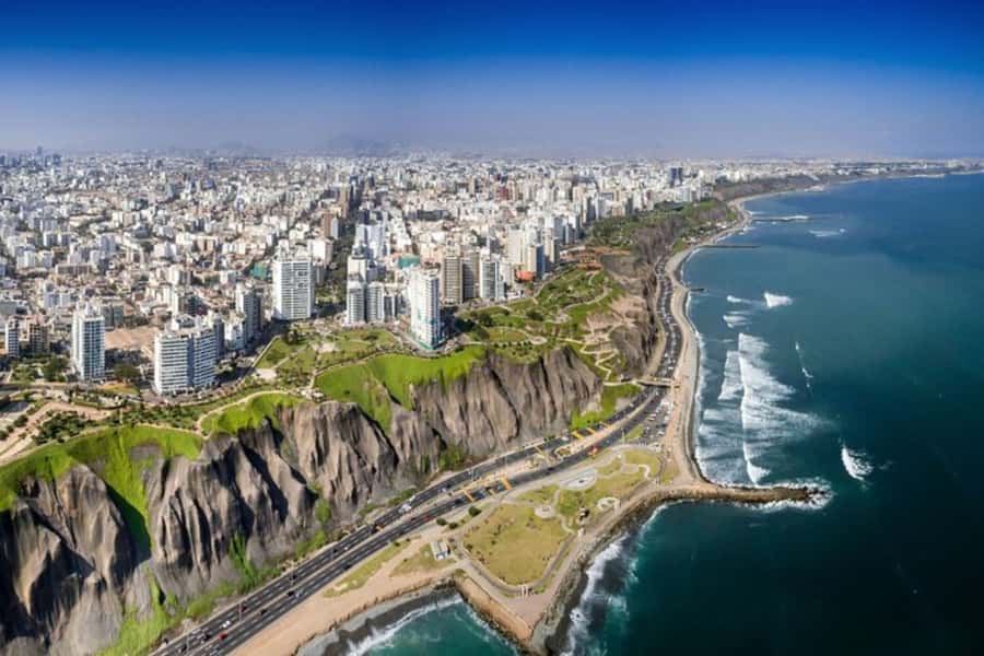 Lima: Private Custom Walking Tour With A Local Guide - Why a private Lima walk makes sense