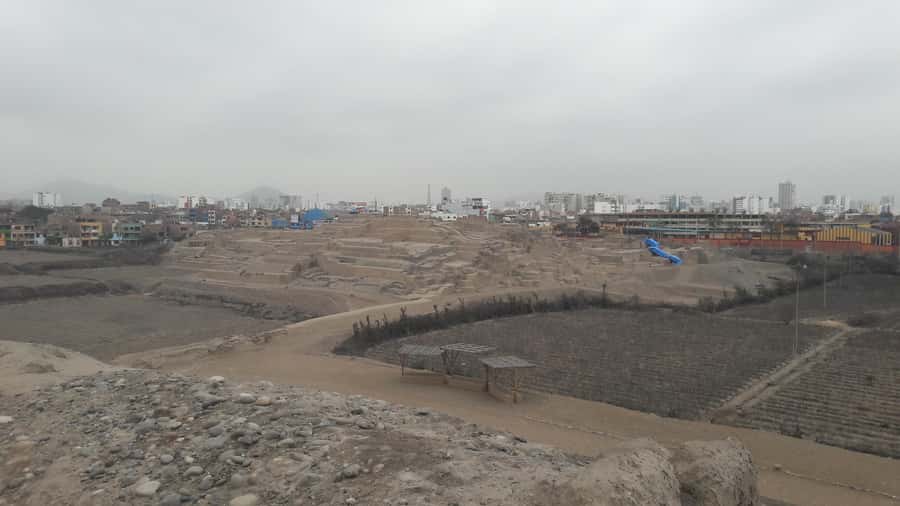 Lima: Private Tour to Huaca Pucllana and Huaca Mateo Salado - Why private transport matters in Lima