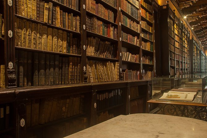 Lima's Vibrant Heritage: Exploring the City's Landmarks Half-day - Santo Domingo Convent and Lima’s saints