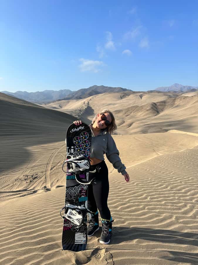 Lima: Sandboarding and Jeep Tour - Meeting the instructor and fitting the equipment